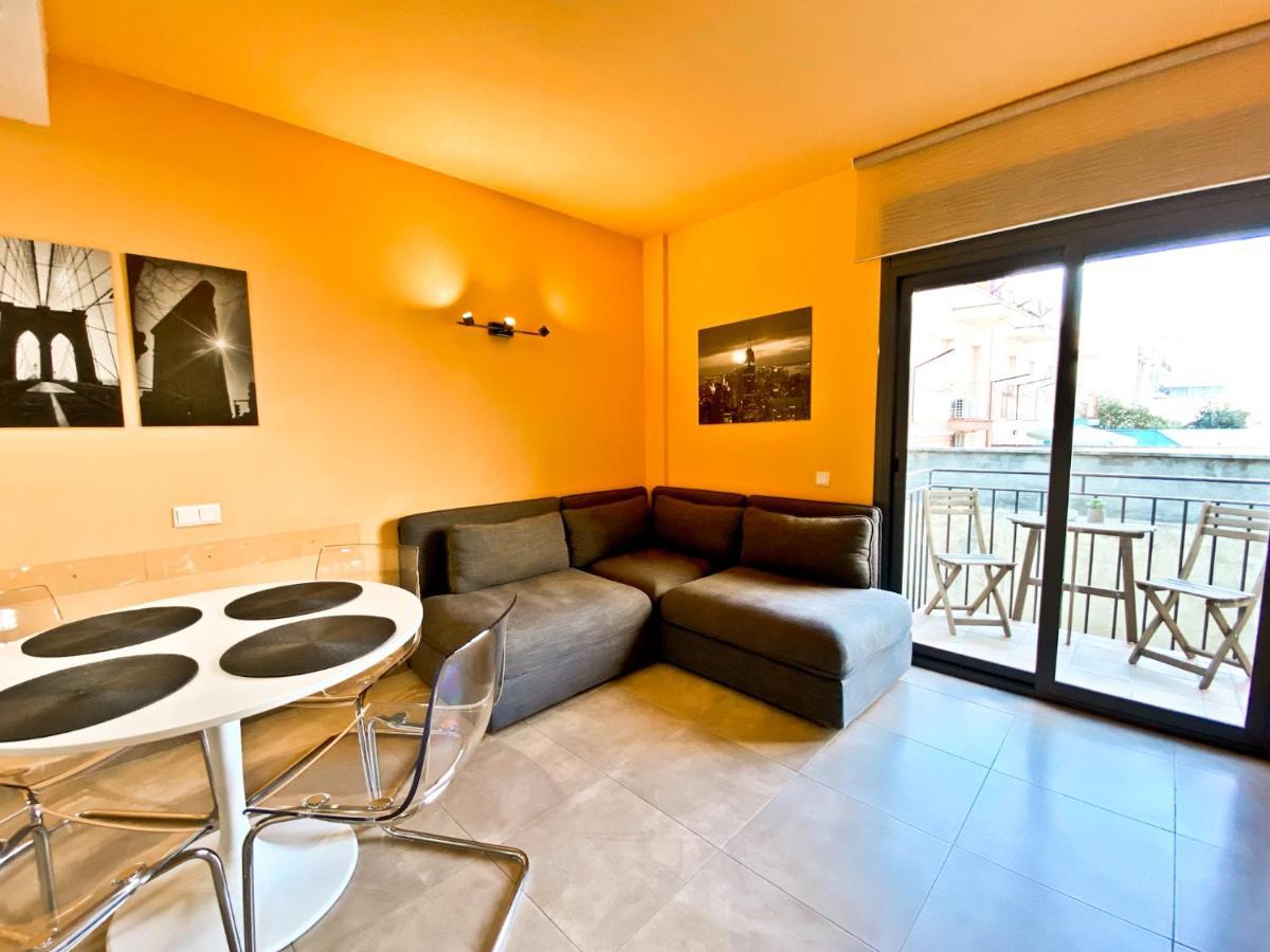 Urban Manresa-City Center Apartment With Balcony Esterno foto