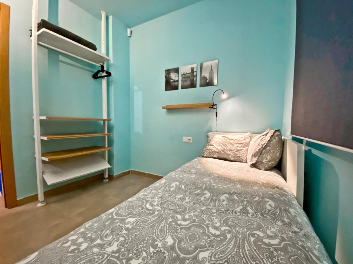 Urban Manresa-City Center Apartment With Balcony Esterno foto