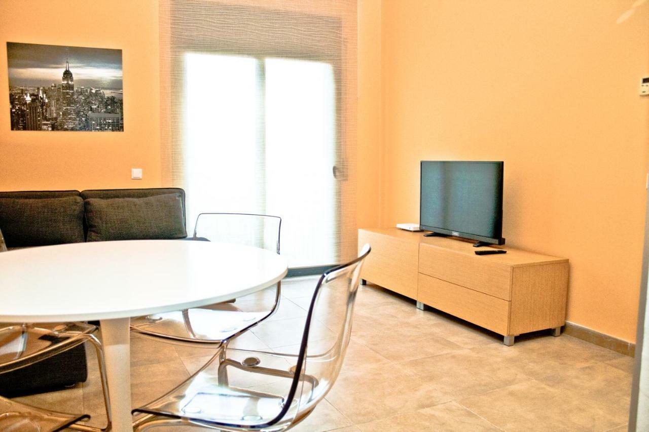 Urban Manresa-City Center Apartment With Balcony Esterno foto